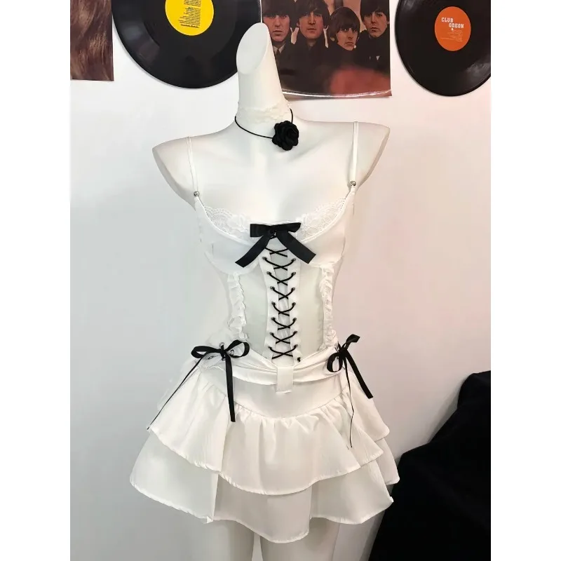 

Women's Spaghetti Strap Lace Trim Bodysuit Back Lace Shapewear Bodysuit