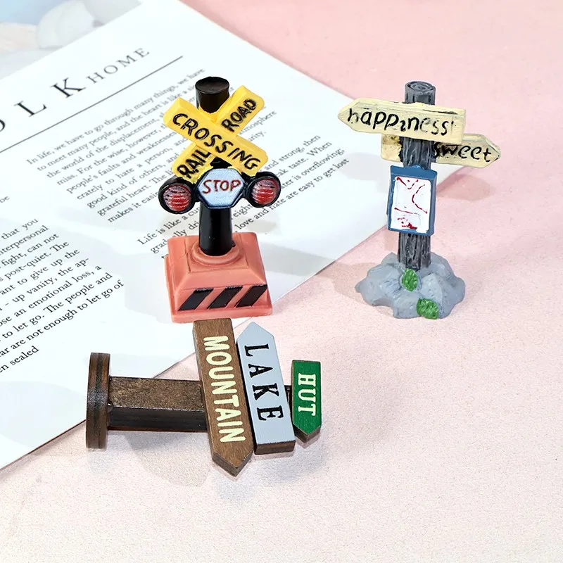 

Diorama Micro Landscape Cartoon Road Sign Accessory Scene Decor Ornament Models