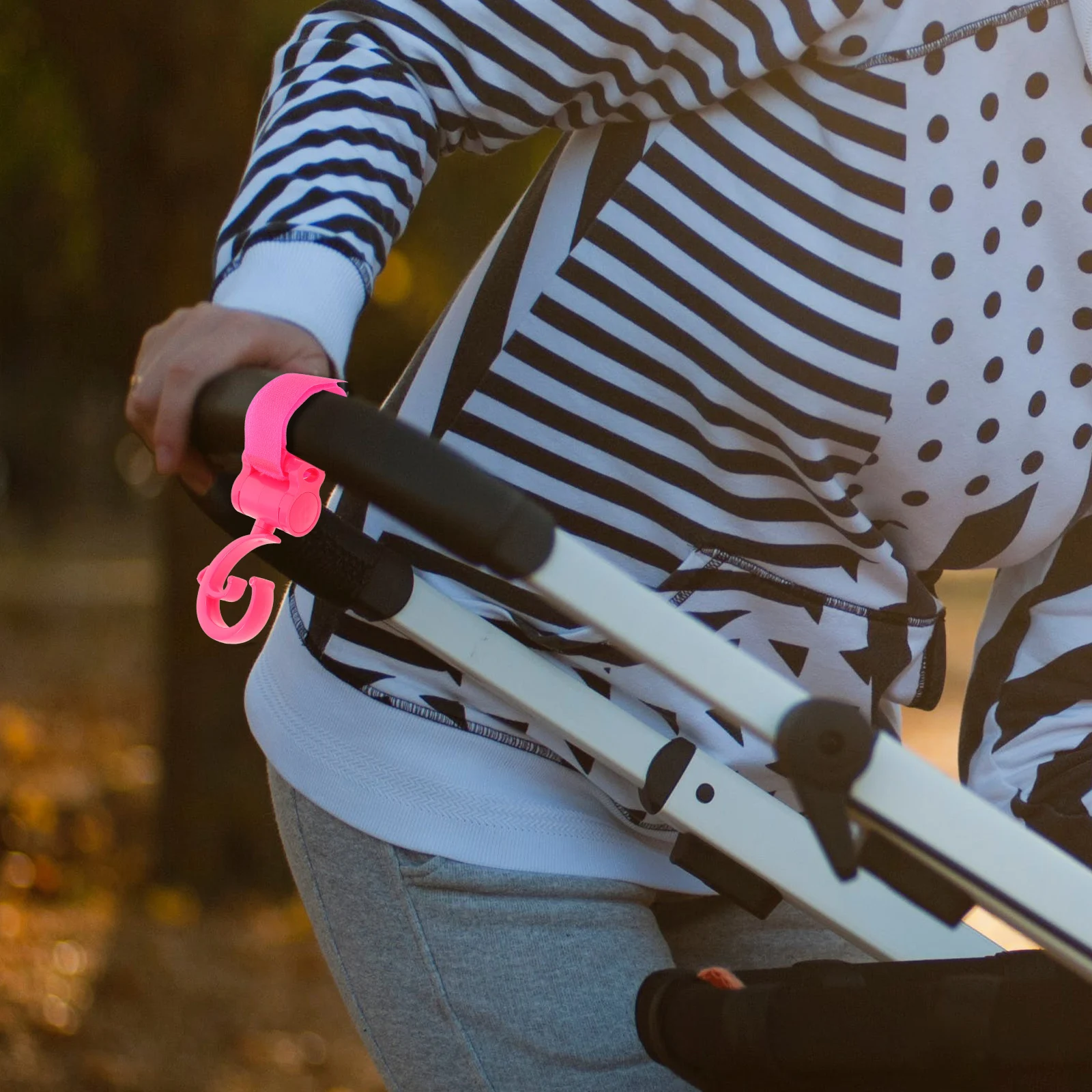 

Hooks for Baby Stroller Hook Black Plastic Straps No Drilling Strollers Bikes Motorcycles Electric Bikes Strong Capacity