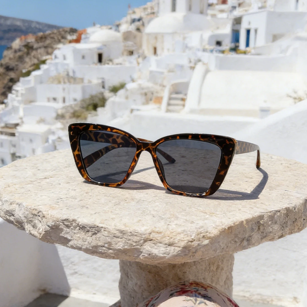 Модные-солнцезащитные-очки-квадраты-оверсайз-в-стиле-стритвир-очки-кошачий-глаз-элегантные-дизайнерские-очки-современные-минималистичные-очки-для-женщин