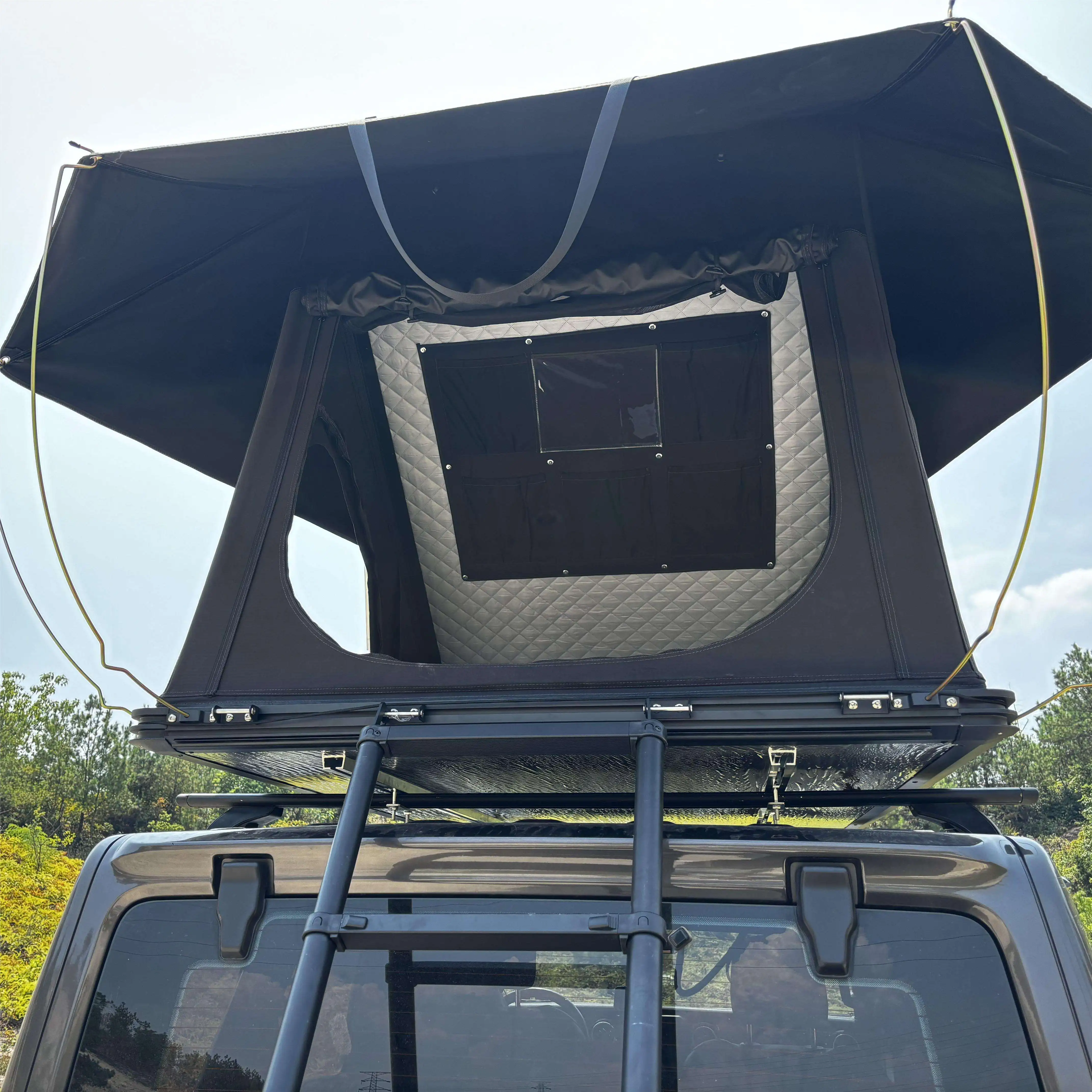 STLF LZS Wild Cloud 4WD Light Weight Aluminum Triangle Car Roof Top Tent with Awning Automatic Hard Shell Waterproof for Outdoor