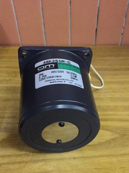 Japan Dongfang Electric 4Rk25GN-C damping brake motor can be equipped with 4GN reducer, disassembled from stock, second-hand