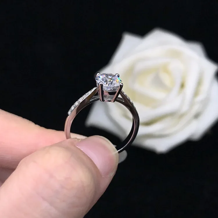 Massief 14K witgoud AU585 platina PT950 4 klauwen diamanten ring dames moissanite ring 14k goud kan in één stuk worden verzonden