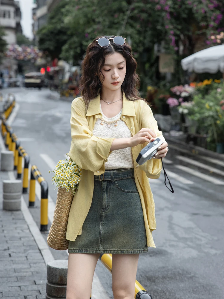 

Новая летняя желтая легкая повседневная рубашка с длинным рукавом свободного кроя в корейском стиле, солнцезащитная верхняя одежда для женщин