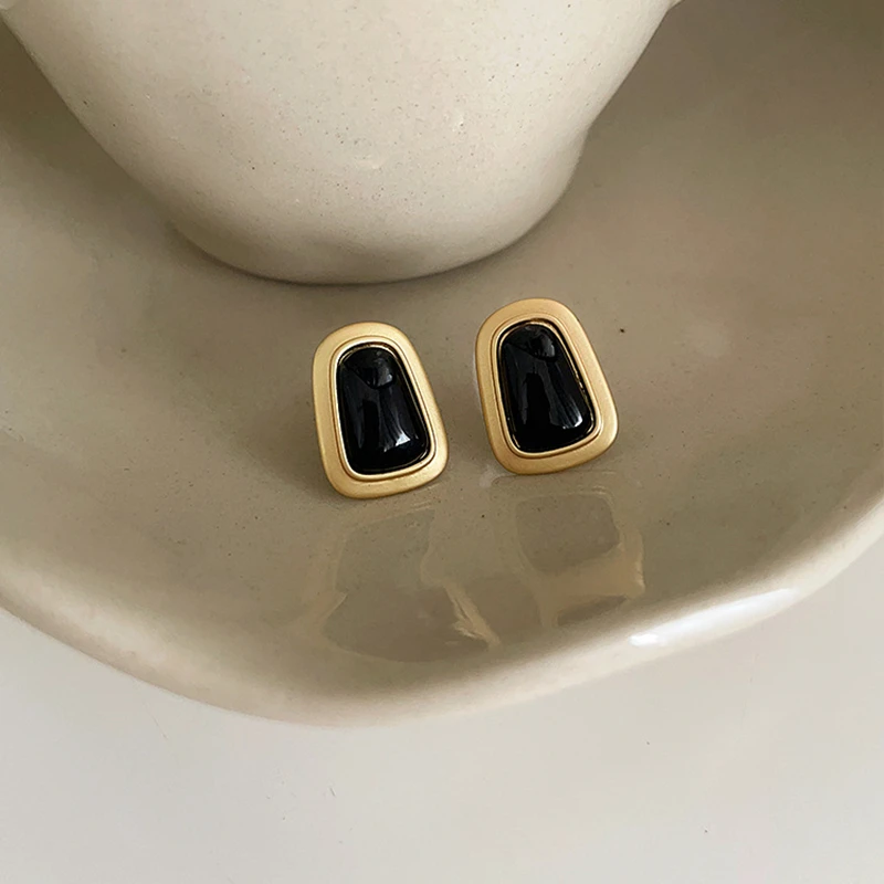 HangZhi Geometric Resin Matte Metal Stud Earrings Retro Korea Temperament Vintage Jewelry for Women Girls 2023