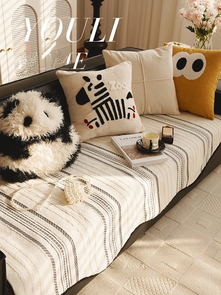 Universal Four Seasons Anti-Slip Sofa Cushion Nordic Simple Cute High-End Feeling Cover Towel Snowball Faux Leather Sofa Pad