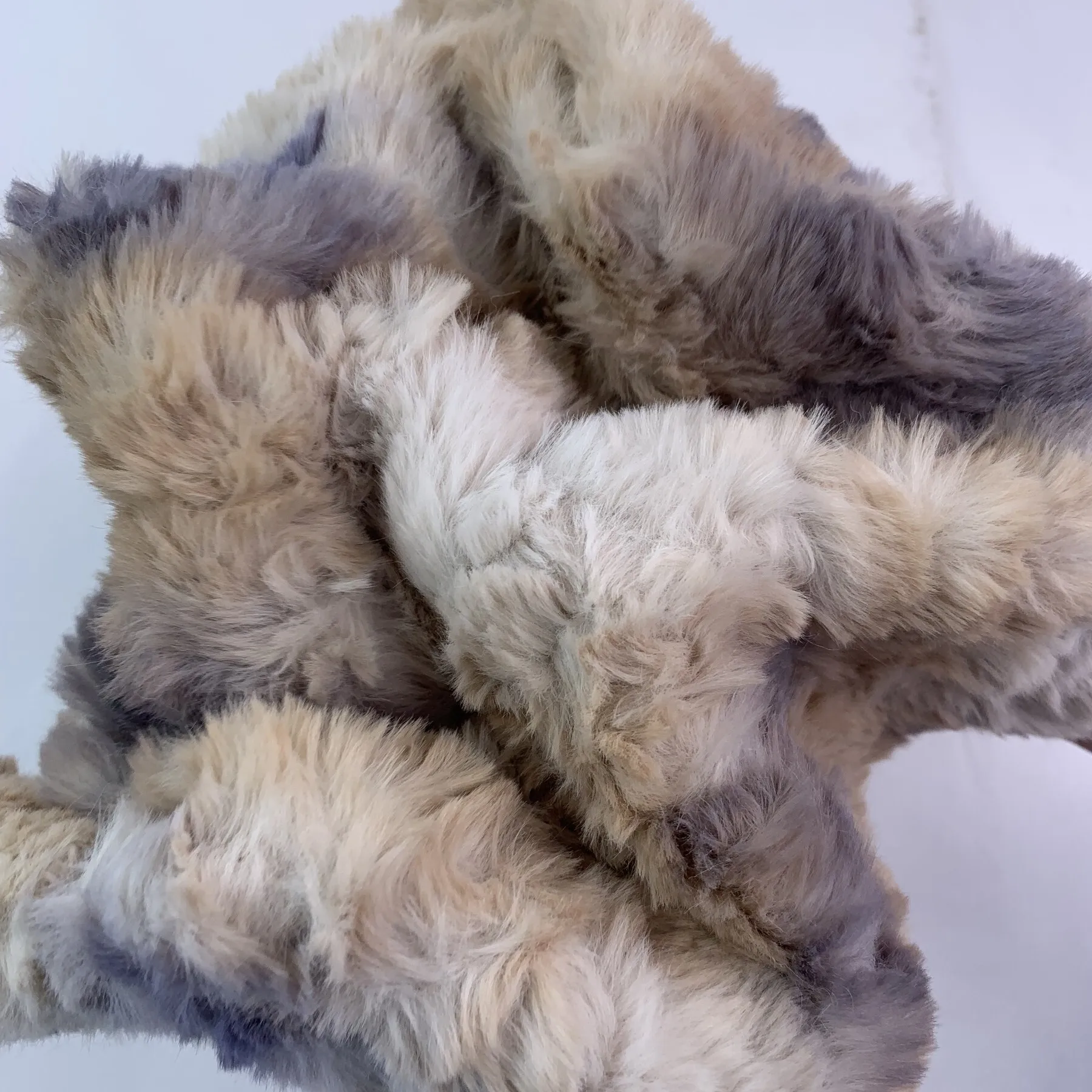 

Twisted flower gradient dyed plush fabric short plush fluffy skin friendly clothing pillow creative handmade plush fabric