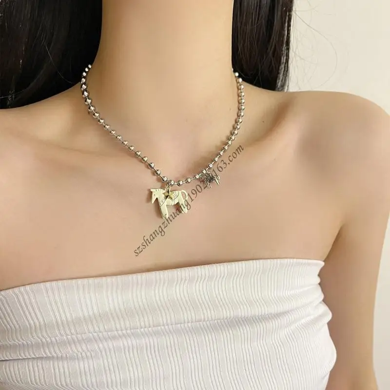 Q6RB Drip Glaze Foals Pendant Necklace Allergy Resistant Alloy Fashionable Collar Chain Accessory