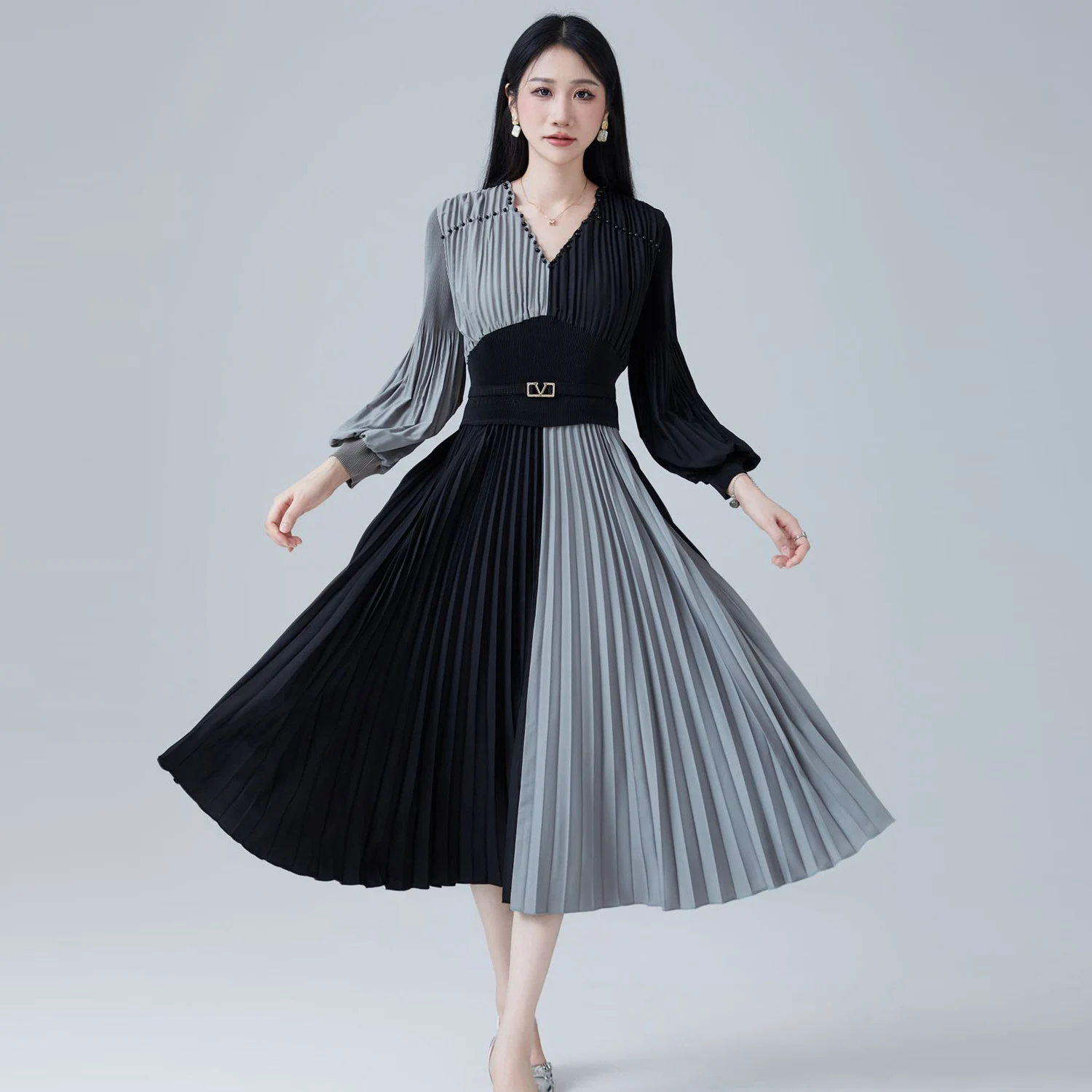 

Women's Casual Pleated Dress 2024 Autumn New Long Sleeve Color Matching Beaded Shirt Dress