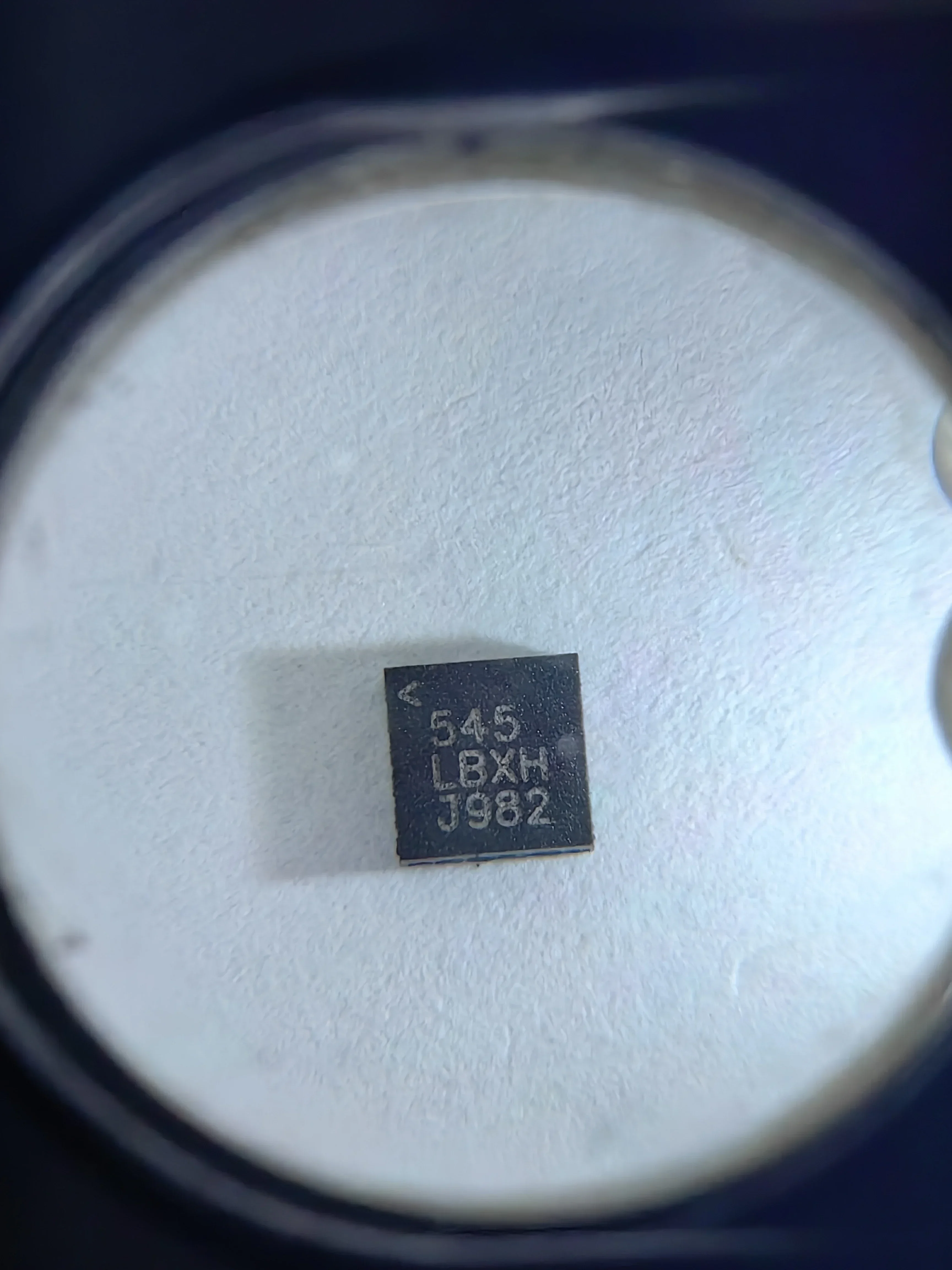 LTC3210 LTC3210EUD LTC3210EUD-1 LTC3210EUD-2 - MAIN/CAM LED Controller in 3mm * 3mm QFN