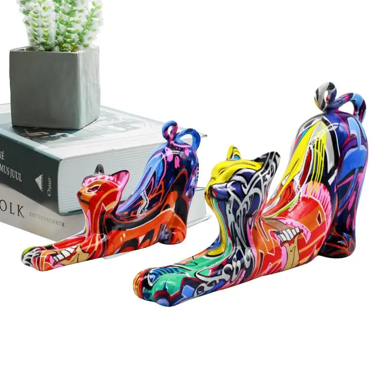 Creative Graffiti Cat Figurine Statue Home Decor Color Cat Sculpture Animal Figurine Living Room Desk Accessories Resin Crafts