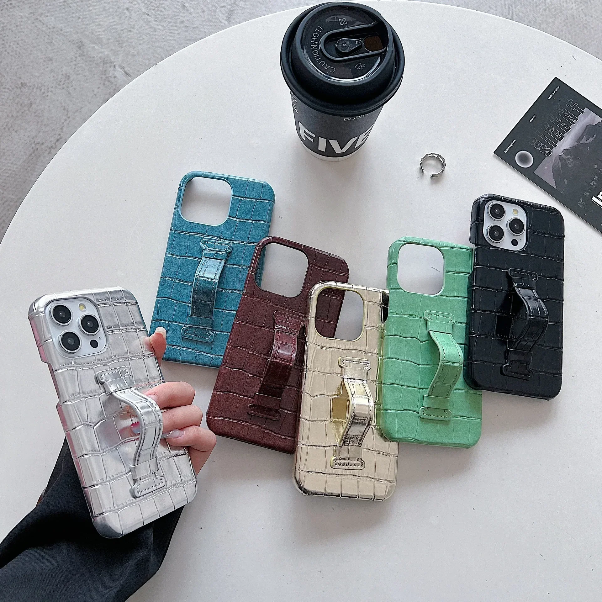 

New Crocodile Pattern Suitable for iPhone16 Wrist Strap Holder Phone Case 15Promax Half Pack 14 13Pro Fall Protection Cover12 11