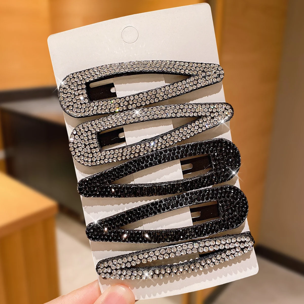 5Pcs Shiny Hollow Teardrop Hair Clips, Black Silver Sequin Metal Hair Barrettes, Minimalist Premium Hair Accessories for Bangs