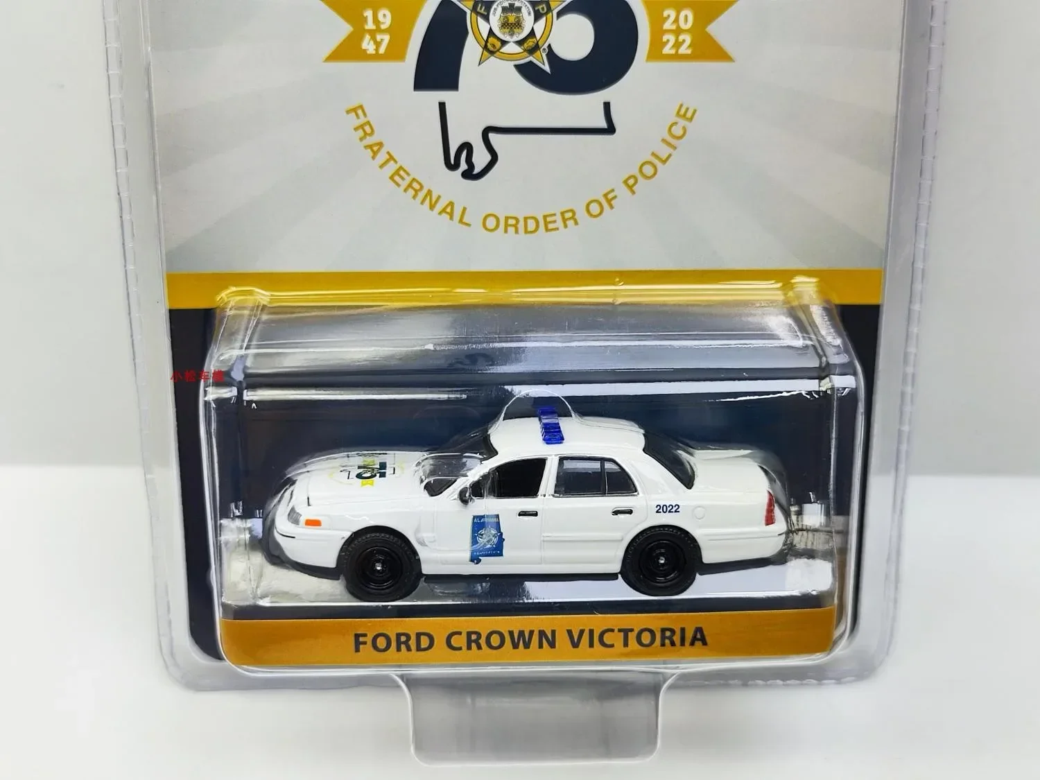 1: 64 2008 Ford Crown Victoria Interceptor Police Car Alloy car model collection gift ornaments