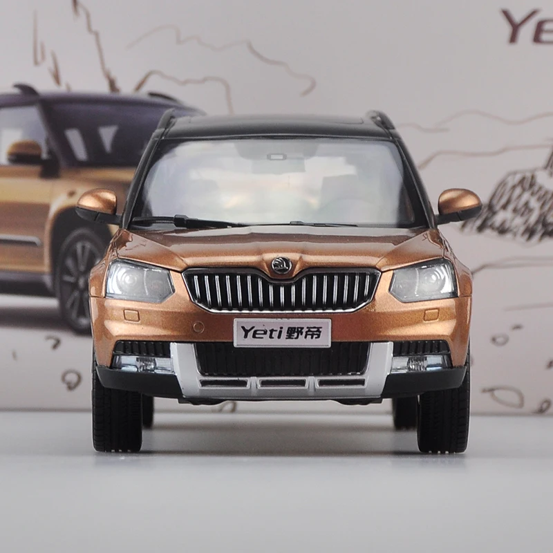 

1:18 Scale Skoda YETI Off-road Vehicle SUV Diecast Alloy Car Model Display Vehicle Toys Collection Souvenir Ornaments