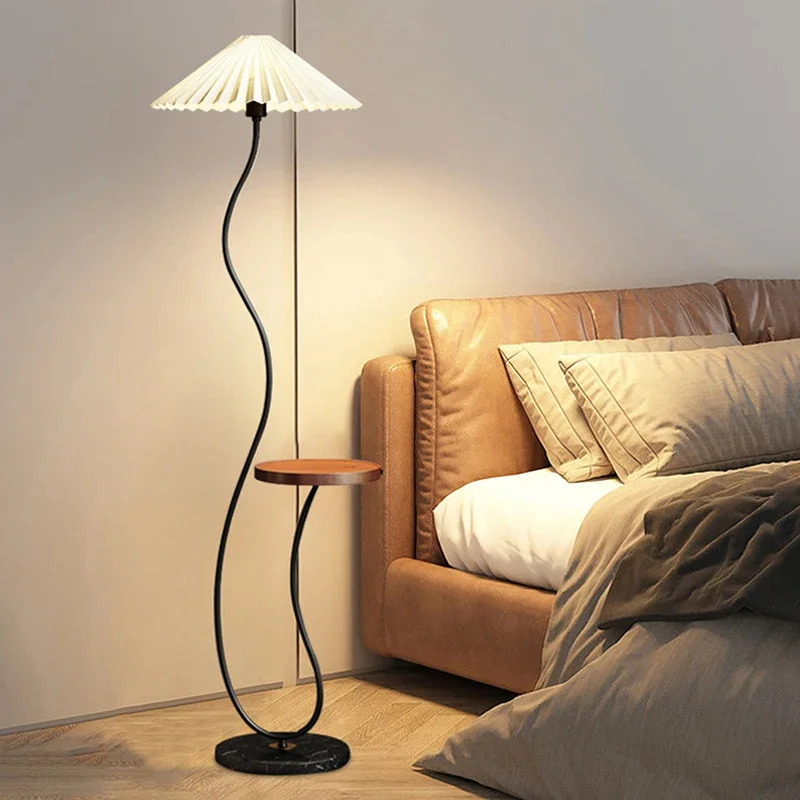 Hongcui Nordic Vloerlamp Moderne Kunst Familie Iiving Kamer Slaapkamer Homestay Creativiteit Led Decoratief Staand Licht