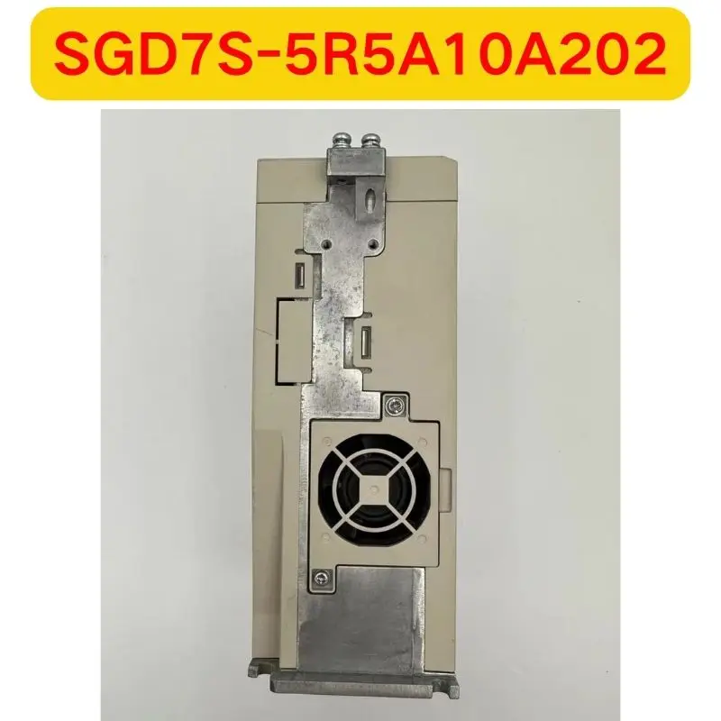 Used SGD7S-5R5A10A202 Servo drive Function test OK