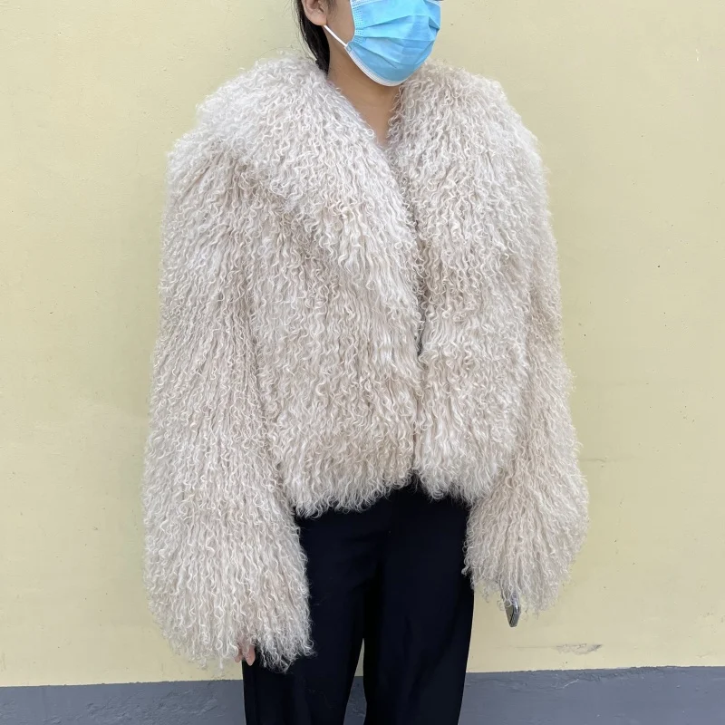 Рисунок 2 - Kejinyuan короткое пальто с отложным