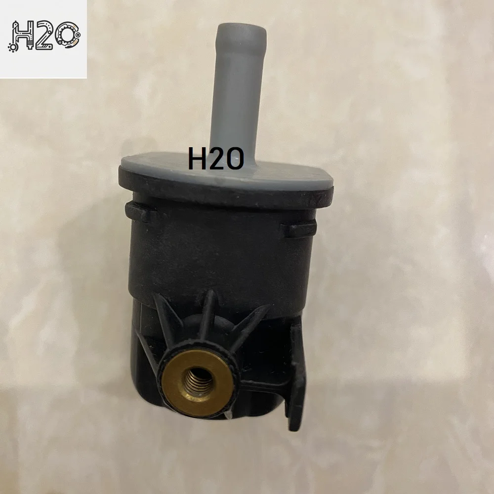 136200-7010 فراغ التبديل علبة صمام بخار تطهير الملف اللولبي لتويوتا 4 عداء كامري كورولا FJJ كروزر هايلاندر #2