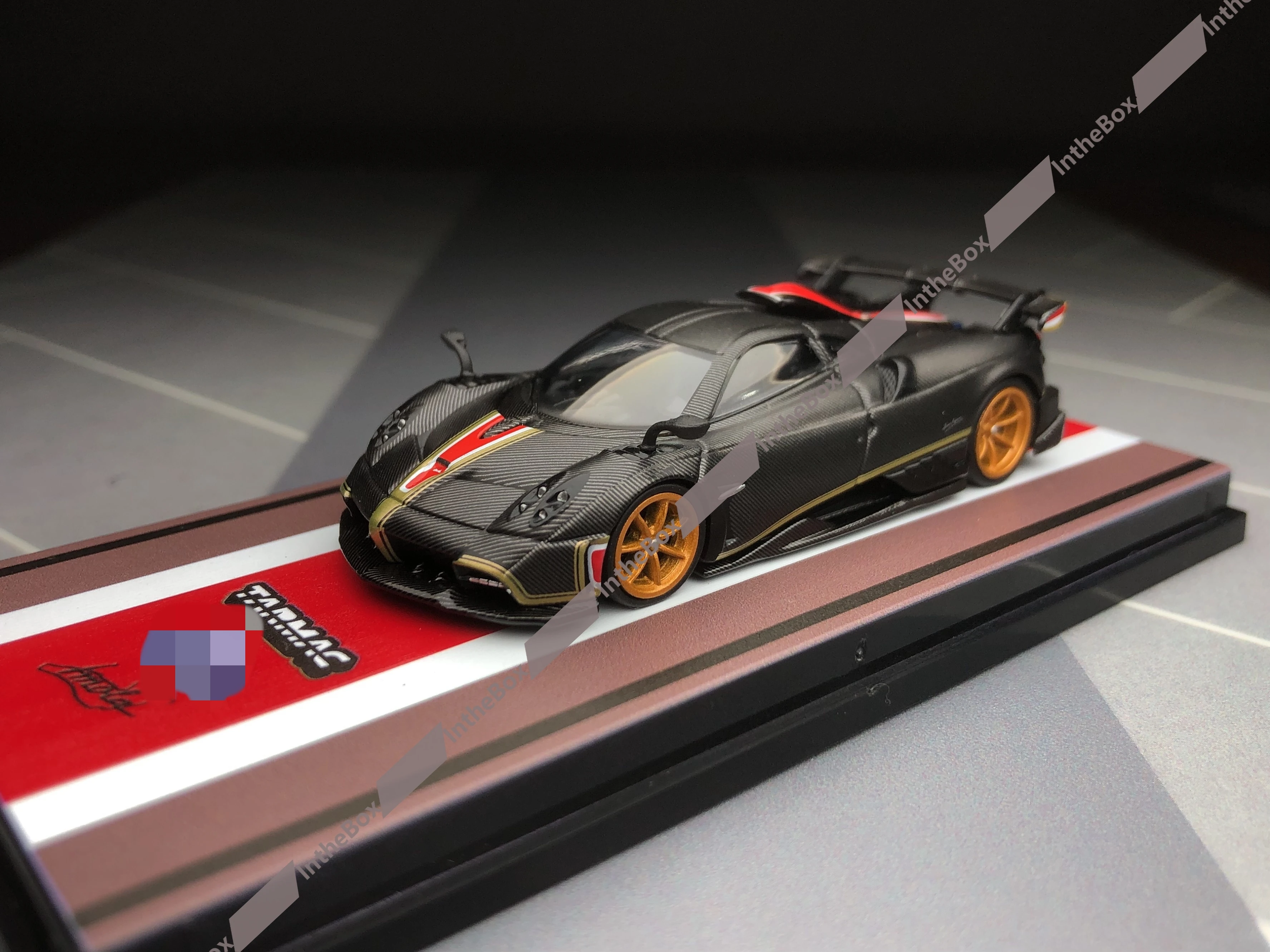 

Tarmac Works 1:64 Imola Matt Black Carbon Fiber Diecast Model Car Collect Limited Edition Hobby Toys