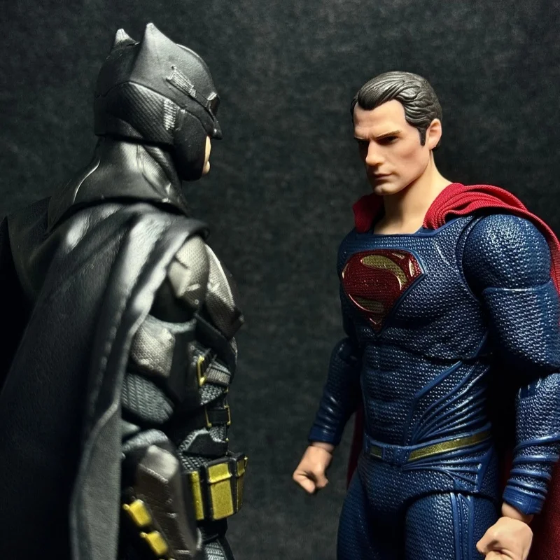 

New In Stock Fondjoy Batman Dawn Of Justice Deluxe Set Henry Cavill Battle Damaged Version Action Figure Collection Decoration