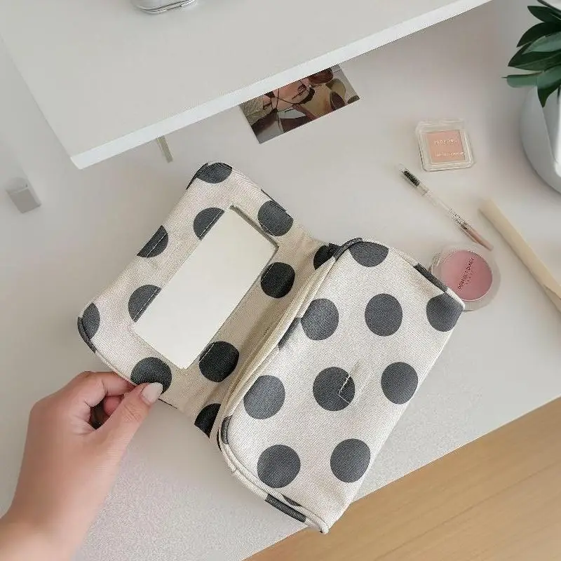 Große Kosmetiktasche mit Polka-Dots und eingebautem Spiegel, tragbare, faltbare Reißverschluss-Make-up-Tasche, Reise-Schönheits-Aufbewahrungs-Organizer für Frauen – Detail 6