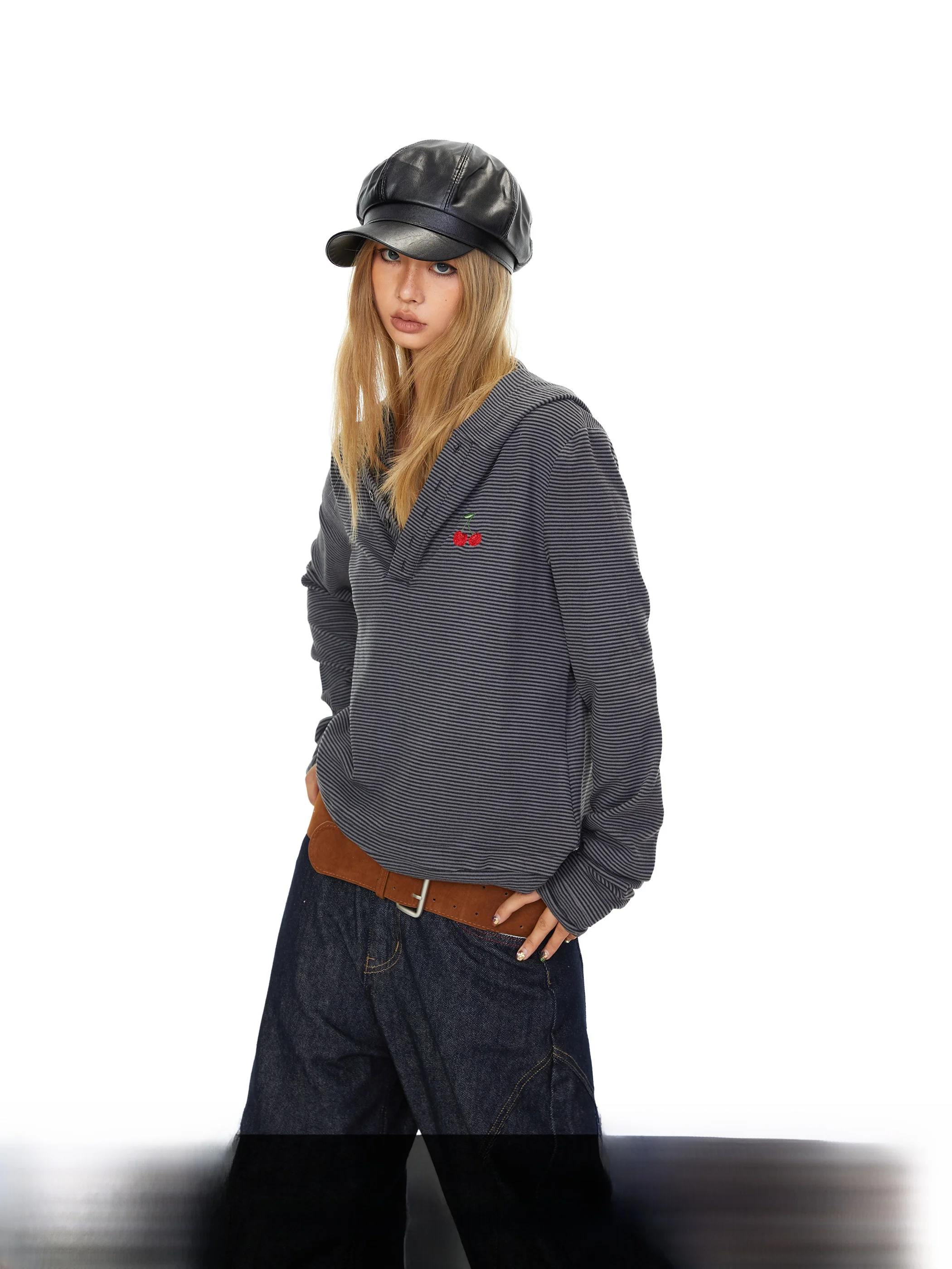 

Женская толстовка Blabb с полосками и вишневой вышивкой, с длинными рукавами, в американском стиле, повседневная, уличная, свободного кроя