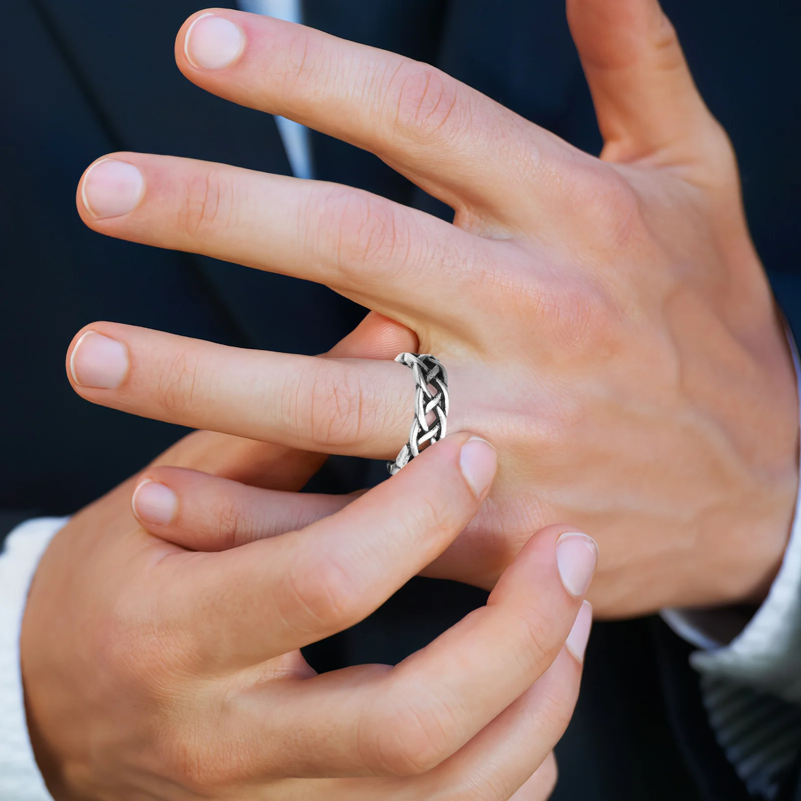 

Stainless Steel Wide Knot Ring Hollow Design Eternal Band for Men Wedding Festival Party Daily Wear Costume Decoration