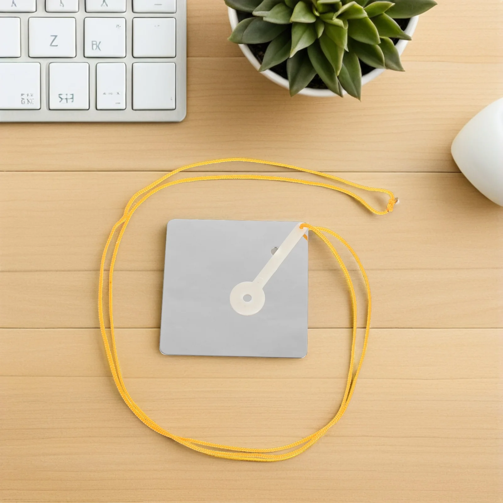 مرآة إشارة البقاء المحمولة عالية عاكسة مع حبل للإنقاذ في حالات الطوارئ والمشي لمسافات طويلة والتخييم والتجديف وحقيبة الظهر