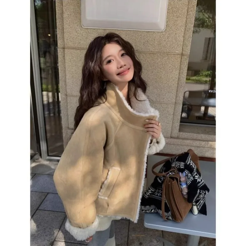 Suede Jacket Women's Autumn and Winter Short 2026 New Small Fur Integrated Environmentally Friendly Thickened Lamb Wool Top