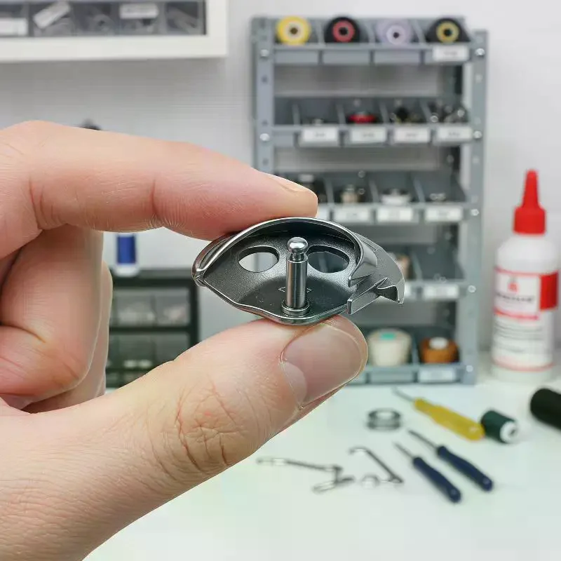 Old Foot Pedal Sewing Machine Replacement Parts Metal Shuttle Hook Bobbin Case for Manual Sewing Machines Repair Tailor DIY