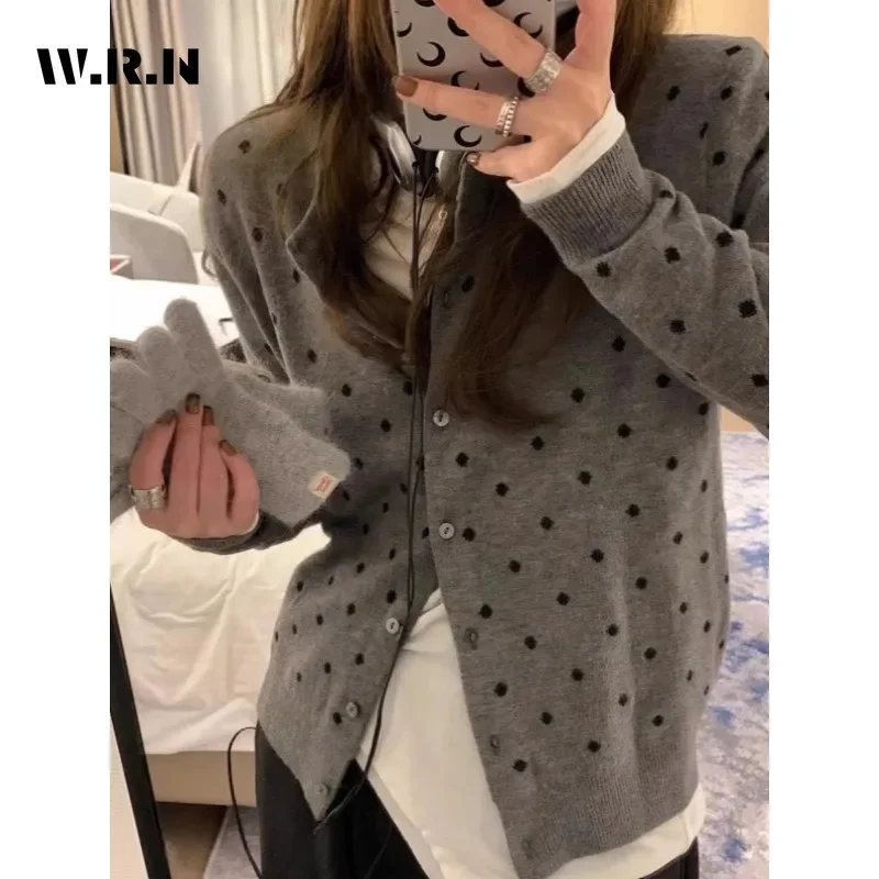 Gray Polka Dot All-Match Knit cardigan Women Autumn 2024 New Stacked Design Sense Slimming Long sleeve Top