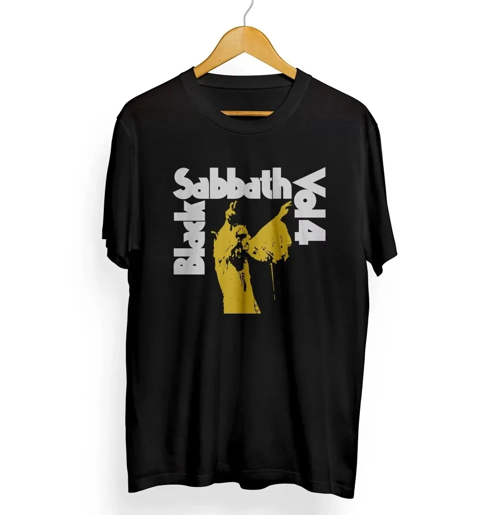 Black Sabbath Aston Villa es una camiseta informal de marca de lujo para hombres y mujeres.