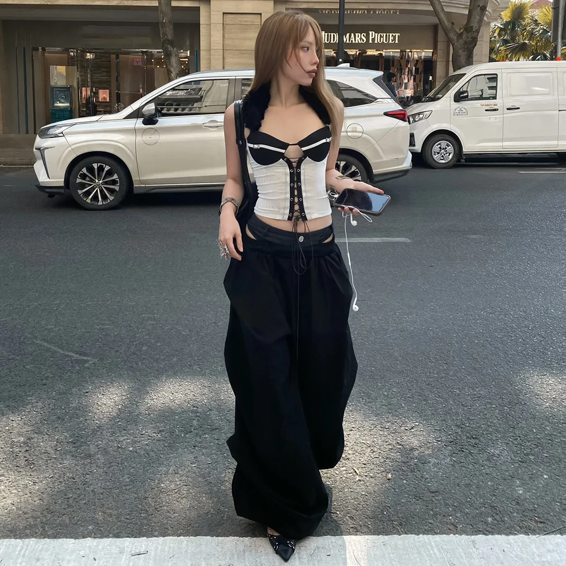 2026 Arrival Women's Street Style Halter Neck Crop Top Cute Off Shoulder Bow Tie Detail Slim Fit Sexy Tank Top