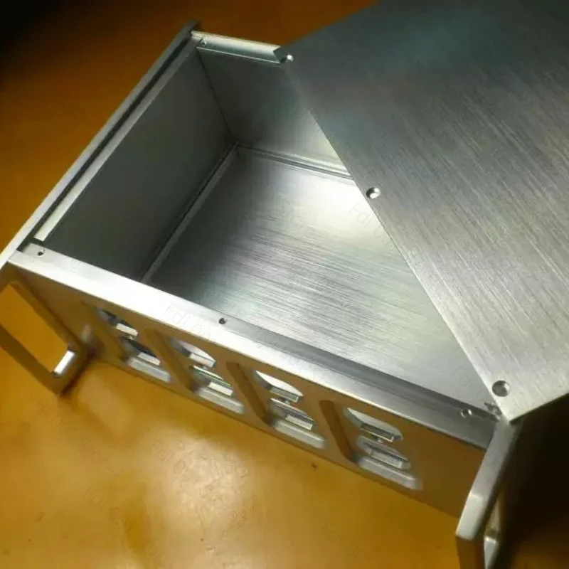 All aluminum alloy, large power box, isolation transformer housing, with handle