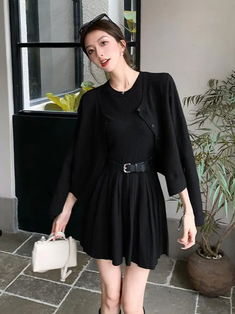 Stile coreano nuovo cardigan lavorato a maglia monopetto nero grigio top in maglia + mini gilet abito corto autunno inverno donna set a due pezzi