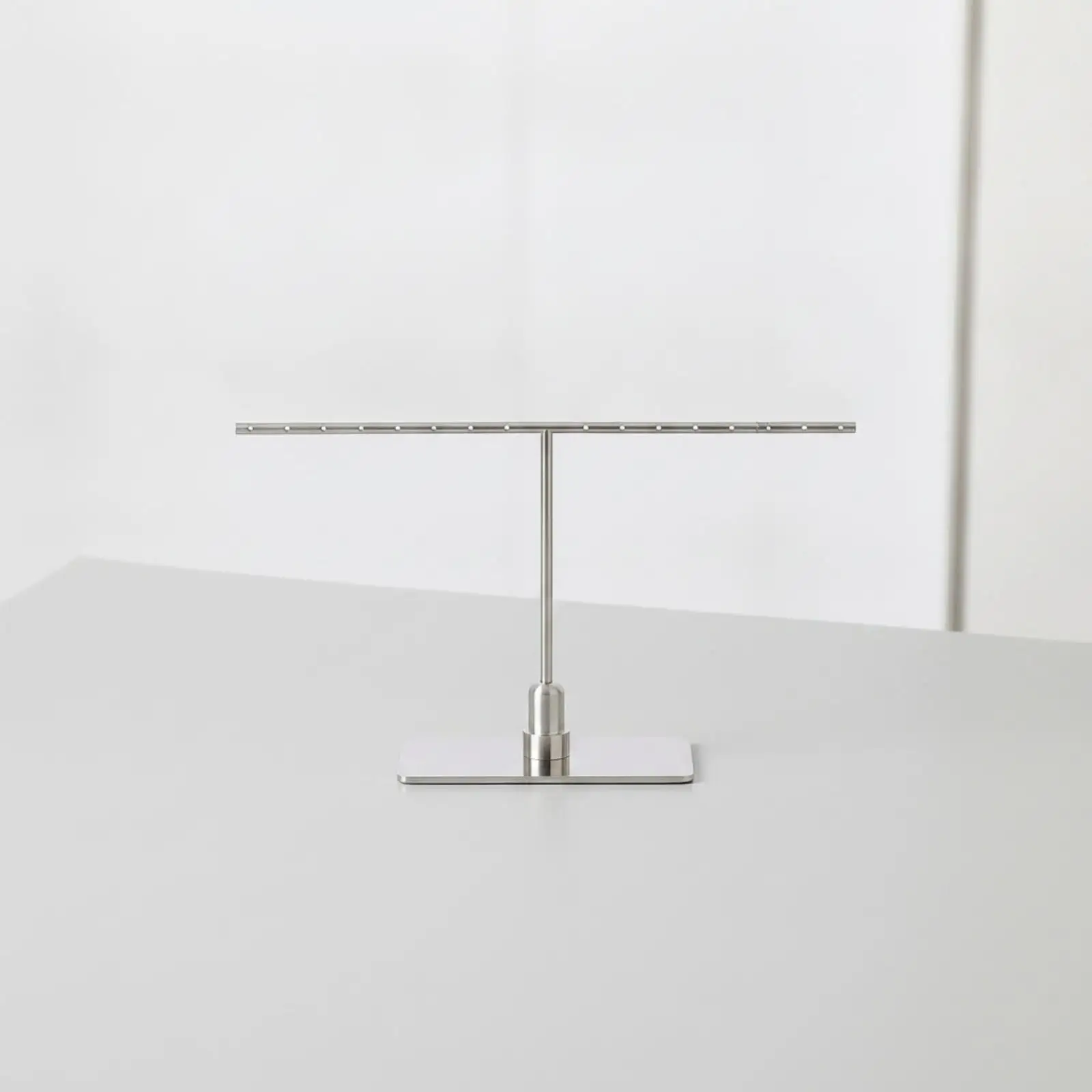 Sleek Metal Earring Display Stand Jewelry Rack Organizer for Necklace Bracelet Showcase Filming Studio Counter