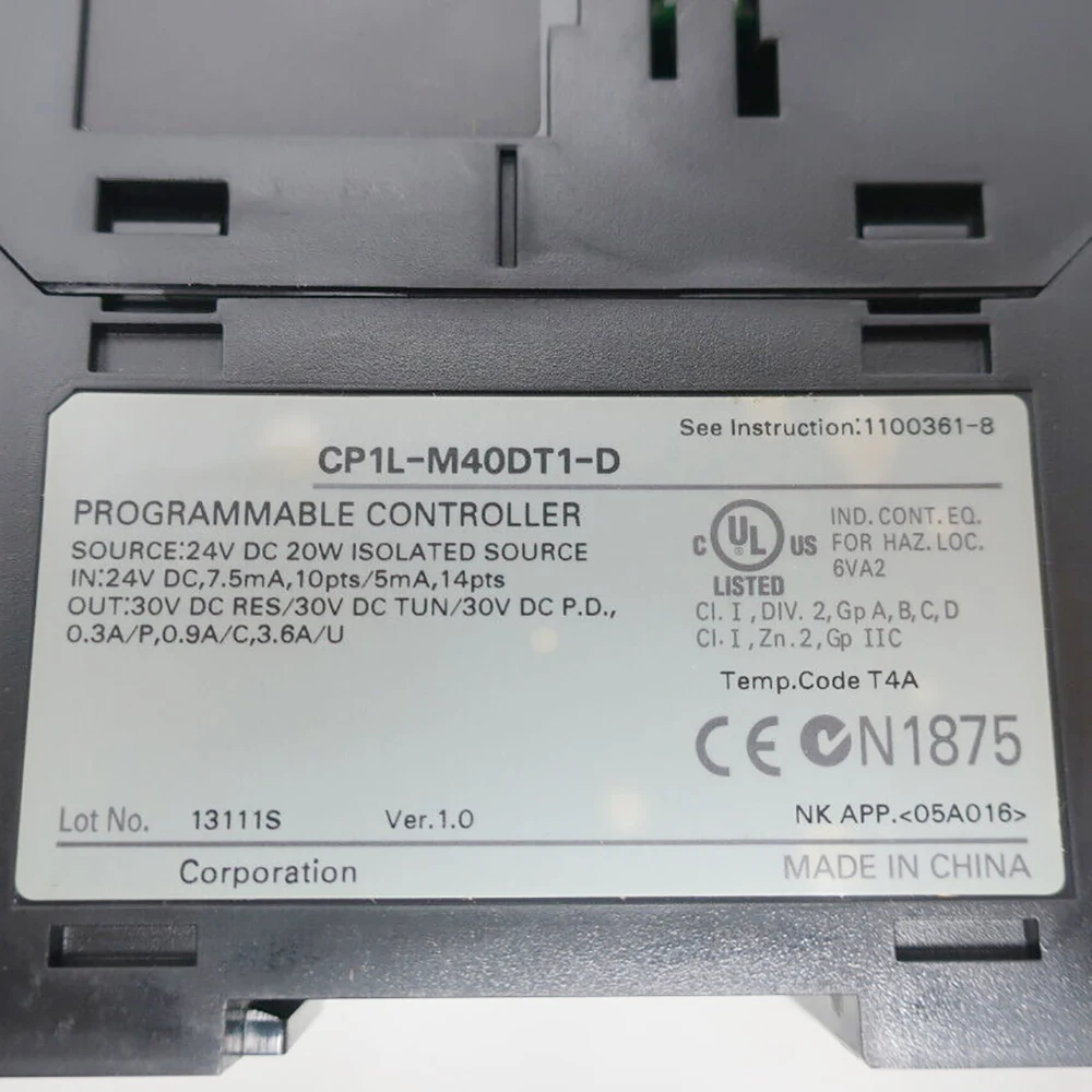 ПЛК Новый программируемый контроллер CP1L-M40DT1-D DC24V