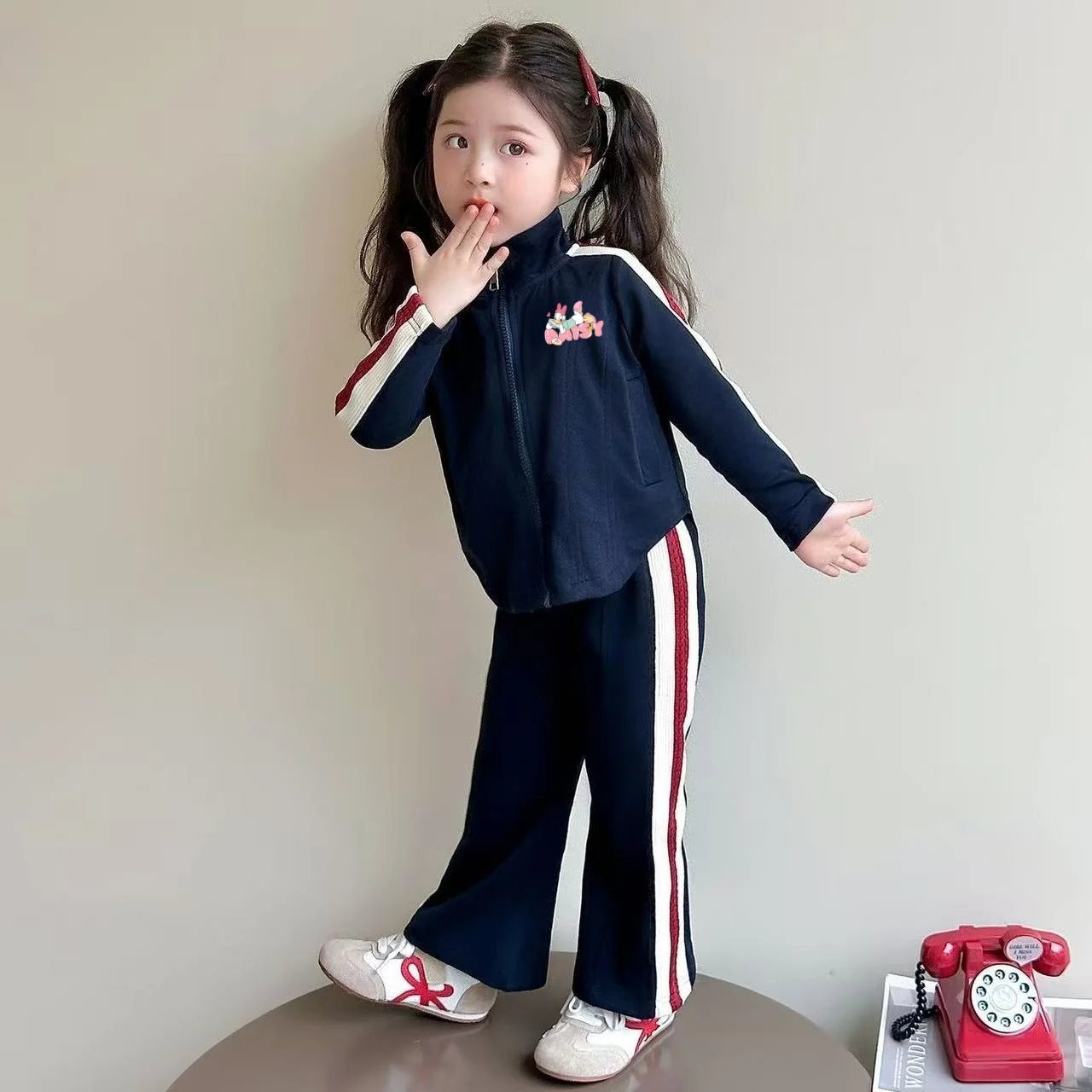 Disney Daisy Duck P…