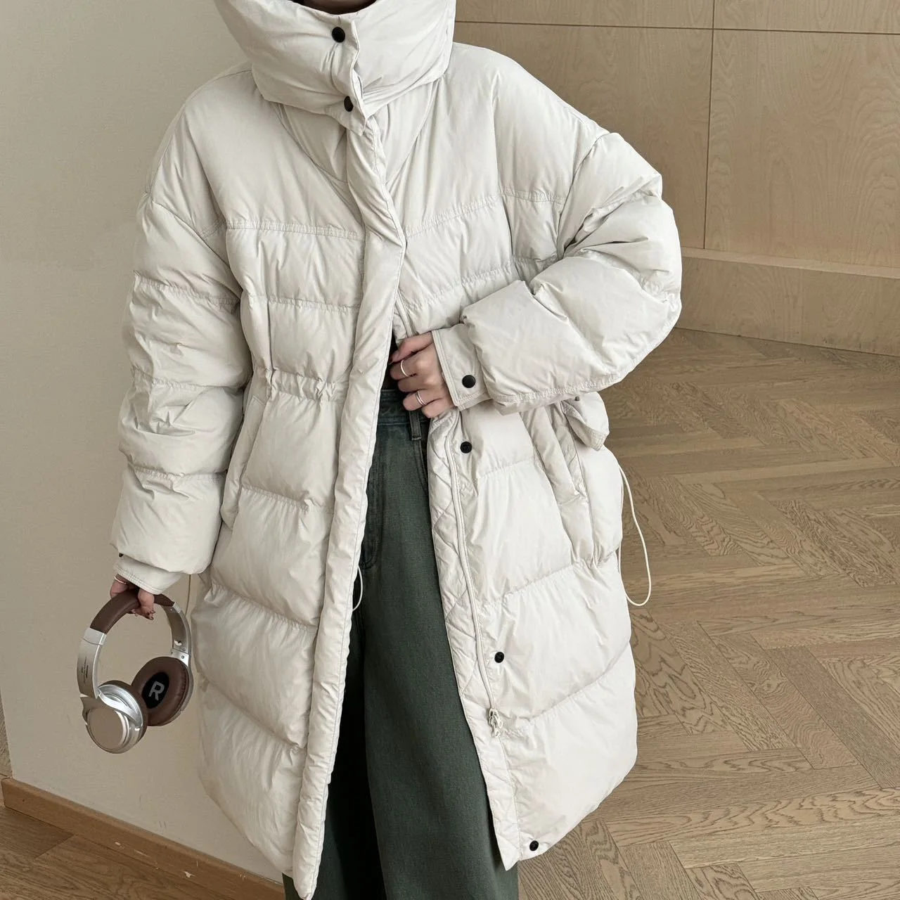 

Зимняя новинка 2025 года, женская пуховая куртка на белом утином пуху, пригородная толстовка с капюшоном, теплые парки, пальто