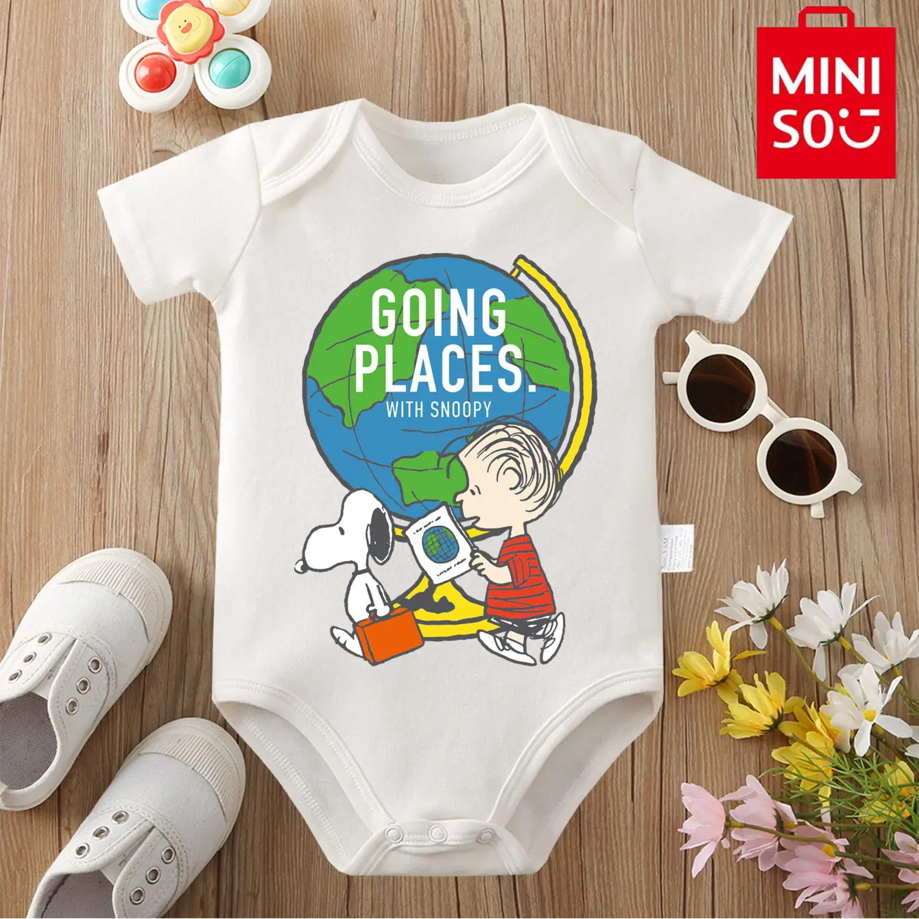 

MINISO Snoopy Charlie Brown Print 100% Cotton Comfortable Cloths Bodysuit for Baby Onesie Jumpsuit for 0 To 12 Months Newborn