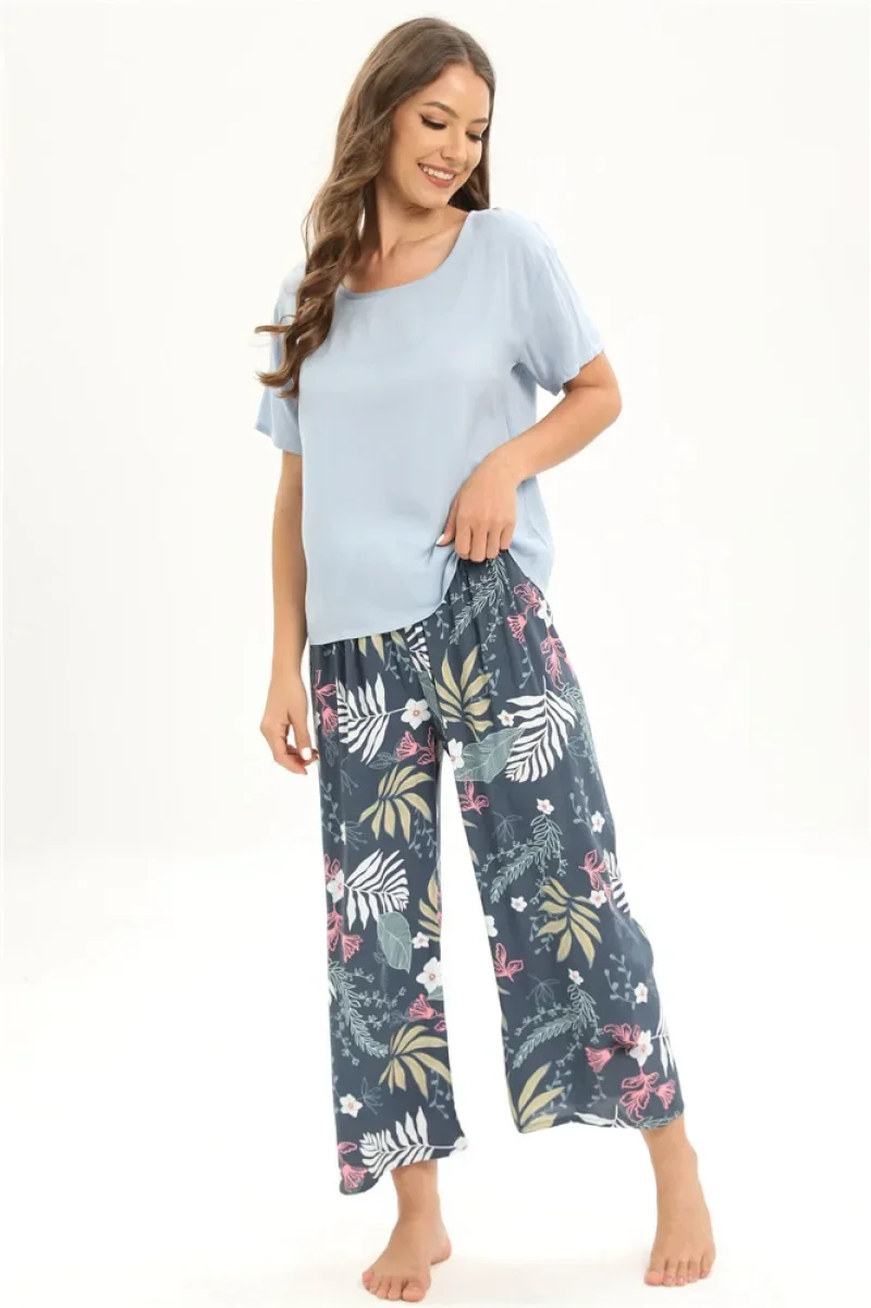 Conjunto de Pijama de viscosa para Mujer, ropa de dormir con estampado de flores, pantalones de manga corta, ropa de casa para primavera y verano, 2 piezas