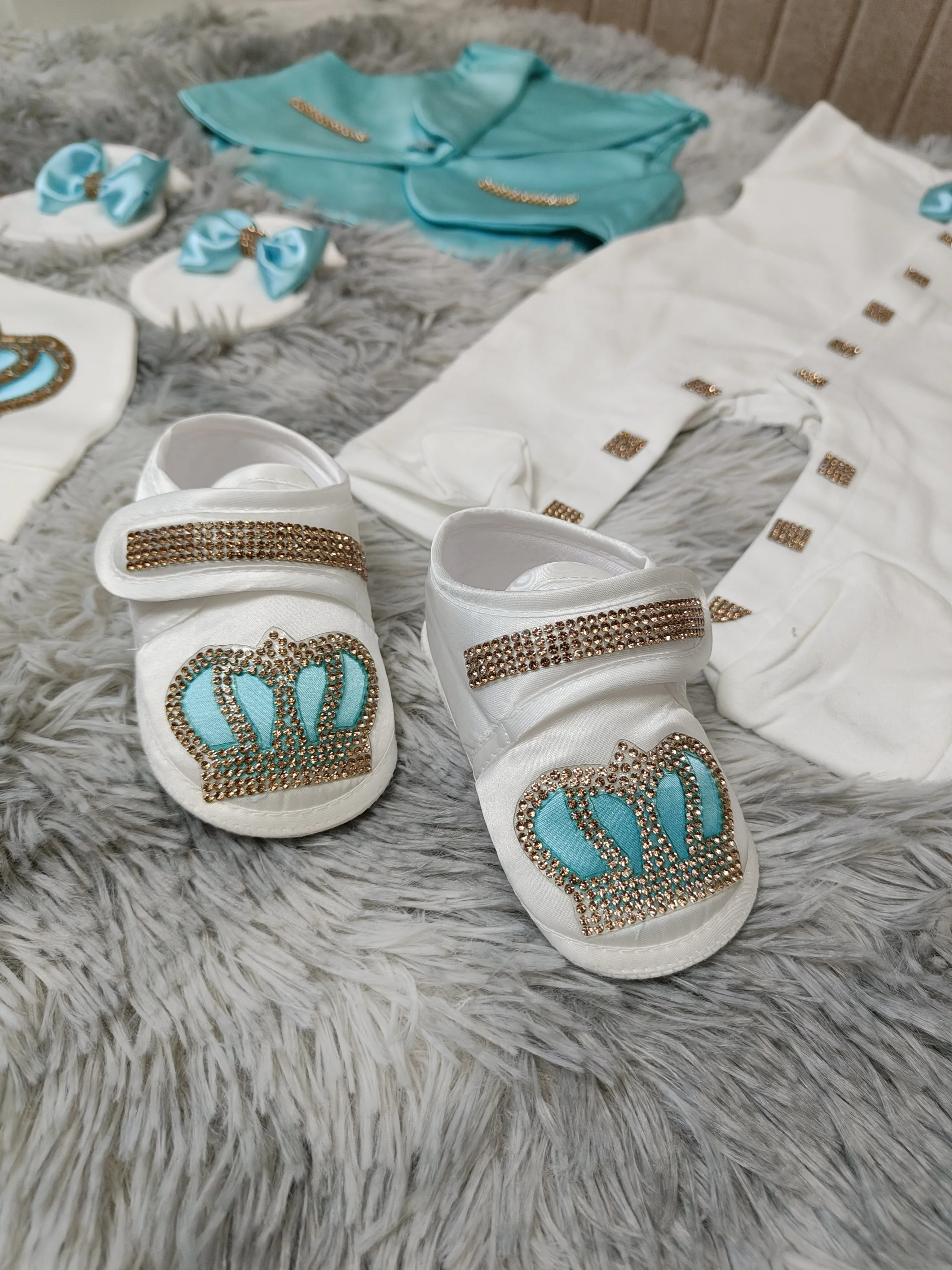 Splendid Newborn 6PCS Prince Crown Outfit Set Baptism Baby Boy Formal Suit Vest Hat Booties Blue White Rhinestone Decor