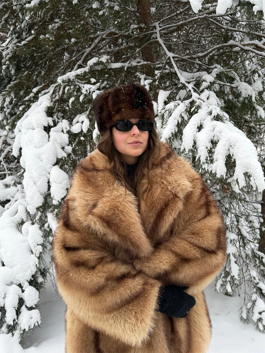 Brown Stripes Gradient Premium Faux Fox Fur Coat Women’s Fashion Iconic Plush Outwear High Street Vintage Cozy Everyday Outfit