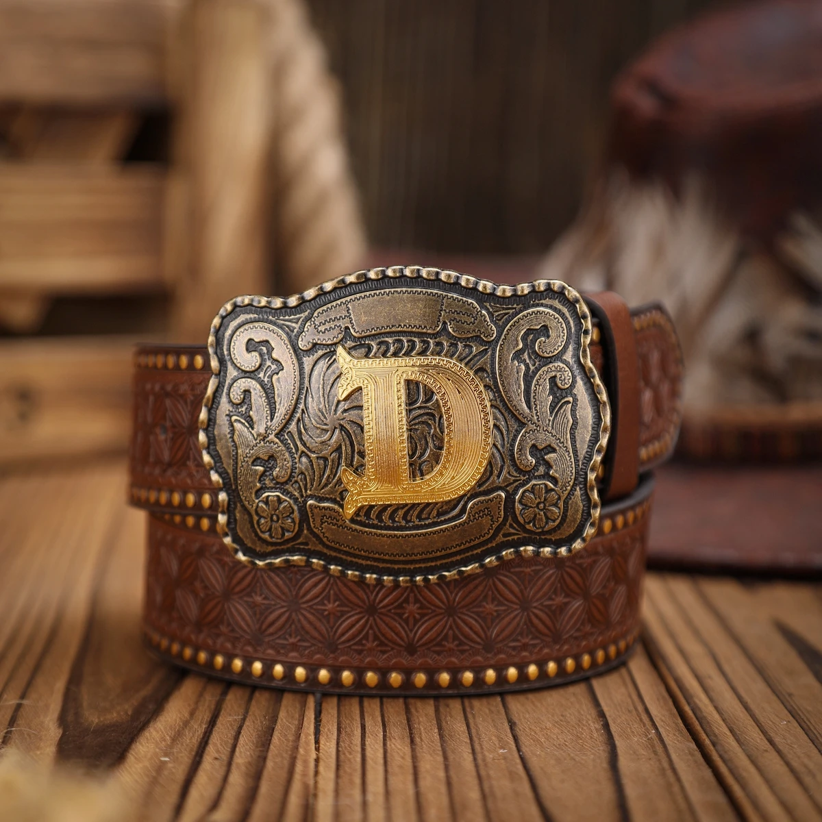Ein Gürtel aus PU-Leder im Western-Stil für Damen und Herren, ein klassischer und lässiger Retro-Gürtel. – Detail 19
