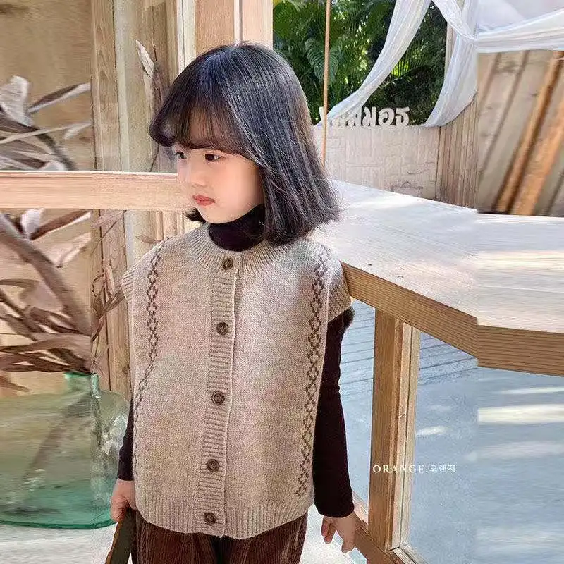 

Children's Girls Woolen Vest 2023 Spring and Autumn New Boys Korean Retro Knitted Vest Baby Fashionable Cardigan Fashion Clothes