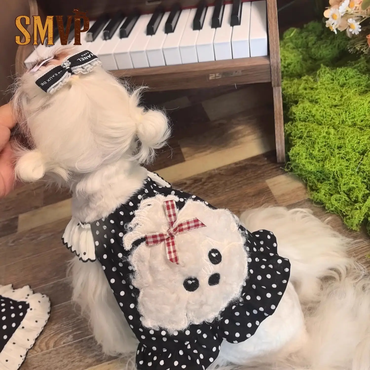 

Summer Breathable Black and White Polka Dots Cartoon Puppy Sticker Embroidery Decoration Small and Medium Pet Dog Dress