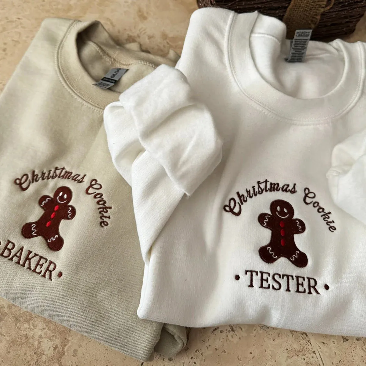 Christmas Couples Embroidered Cute Sweatshirts Unisex Long Sleeve Thick Fleece Crewneck Pullover 2024 New Christmas Clothes