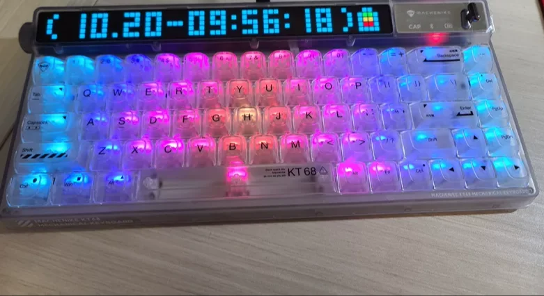 Imagem -02 - Smart Screen Teclado Mecânico Tri-mode sem Fio Rgb Music Rhythm Personalizado Hot Swap Gamer Girl Gift 68 Chaves em Stock Kt68