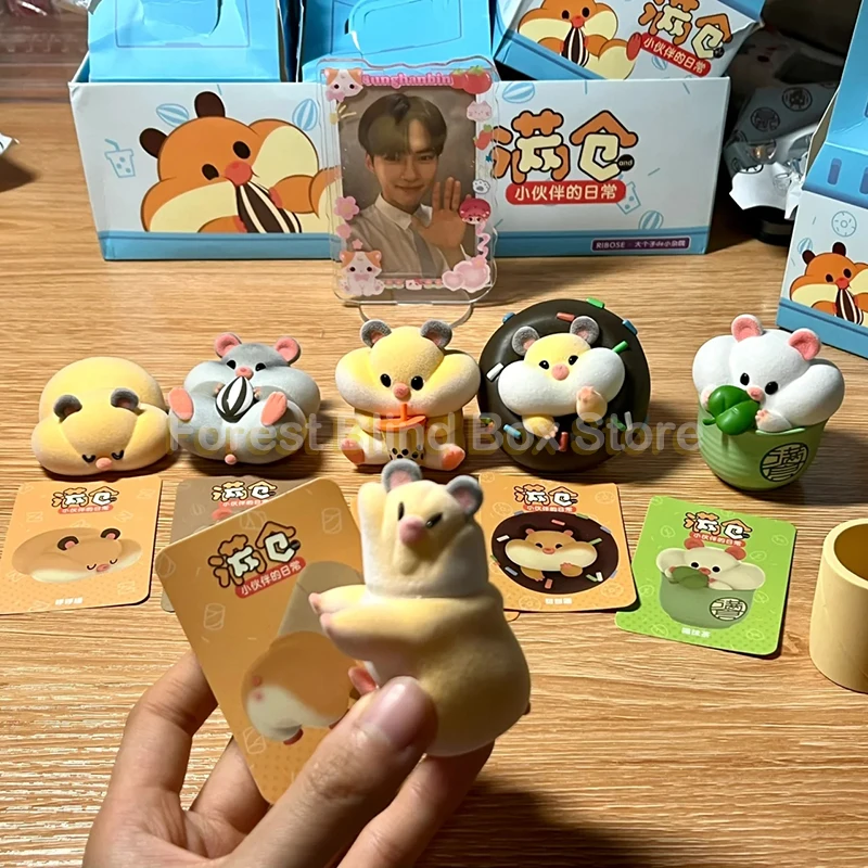 

New Original Spot Man Cang With Small Friends Of The Daily Series Of Flocking Blind Box Hamster Ornament Ornament Toy Models